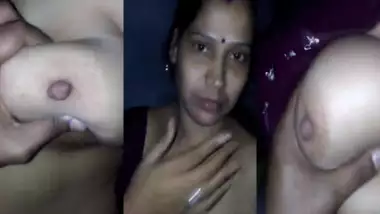 Mature Aunty Boobs Fondling By Her Neighbor Indian Amateur Sex