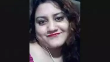 Sexy Bangladeshi Boudi Showing Her Boobs On Video Call Indian Amateur Sex