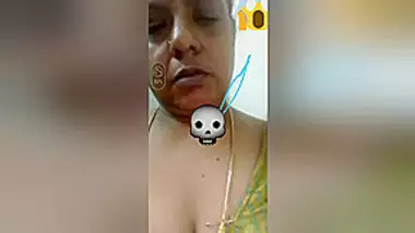 Today Exclusive Mallu Bhabhi Showing Her Boobs And Pussy Indian Amateur Sex