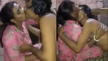Kannada Wife Sharing With Friends wild indian tube at Indiansexbar.mobi