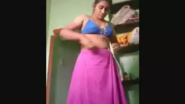 380px x 214px - Bhabhi Giving Handjob To Devar Part 2 indian amateur sex