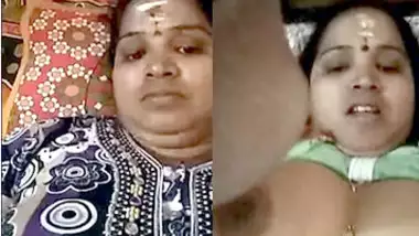 380px x 214px - Desi Aunty Fingring With Video Call indian amateur sex