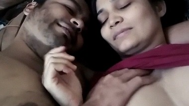 380px x 214px - Karachi Romantic Kiss indian amateur sex