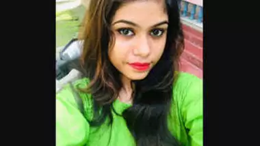 Chennai Girl Selfie wild indian tube at Indiansexbar.mobi