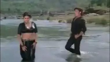 380px x 214px - Asha Sachde Bathing In River Hot Bollywood Actress indian amateur sex